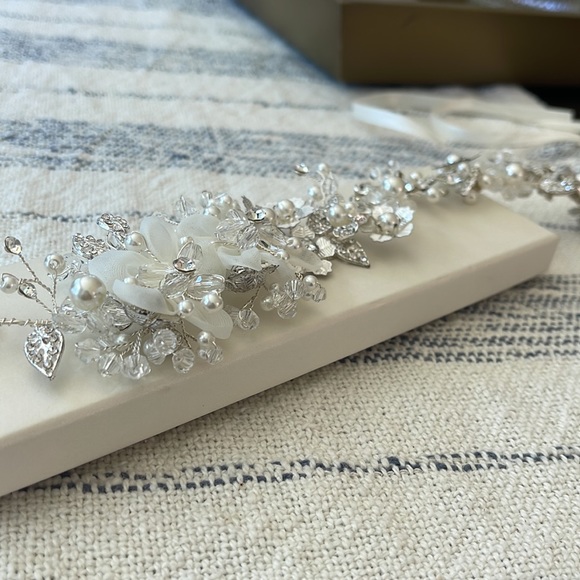 Beaded headband with detail… GORGEOUS! - Picture 5 of 5